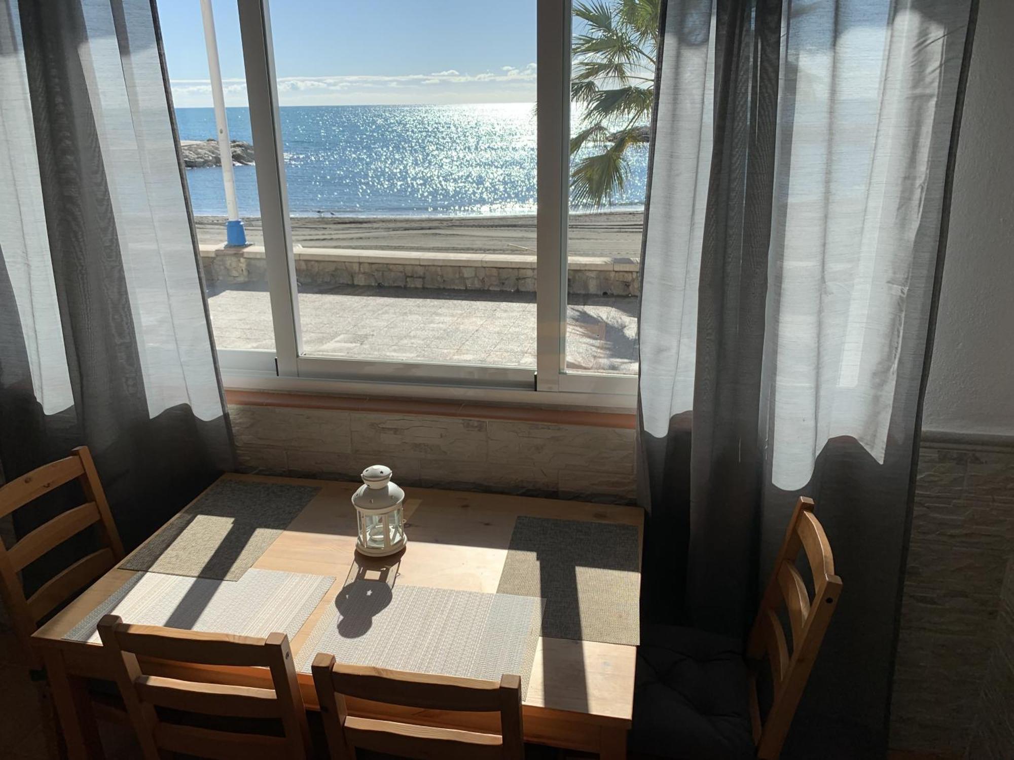 Apartamento Frente Al Mar Pedregalejo