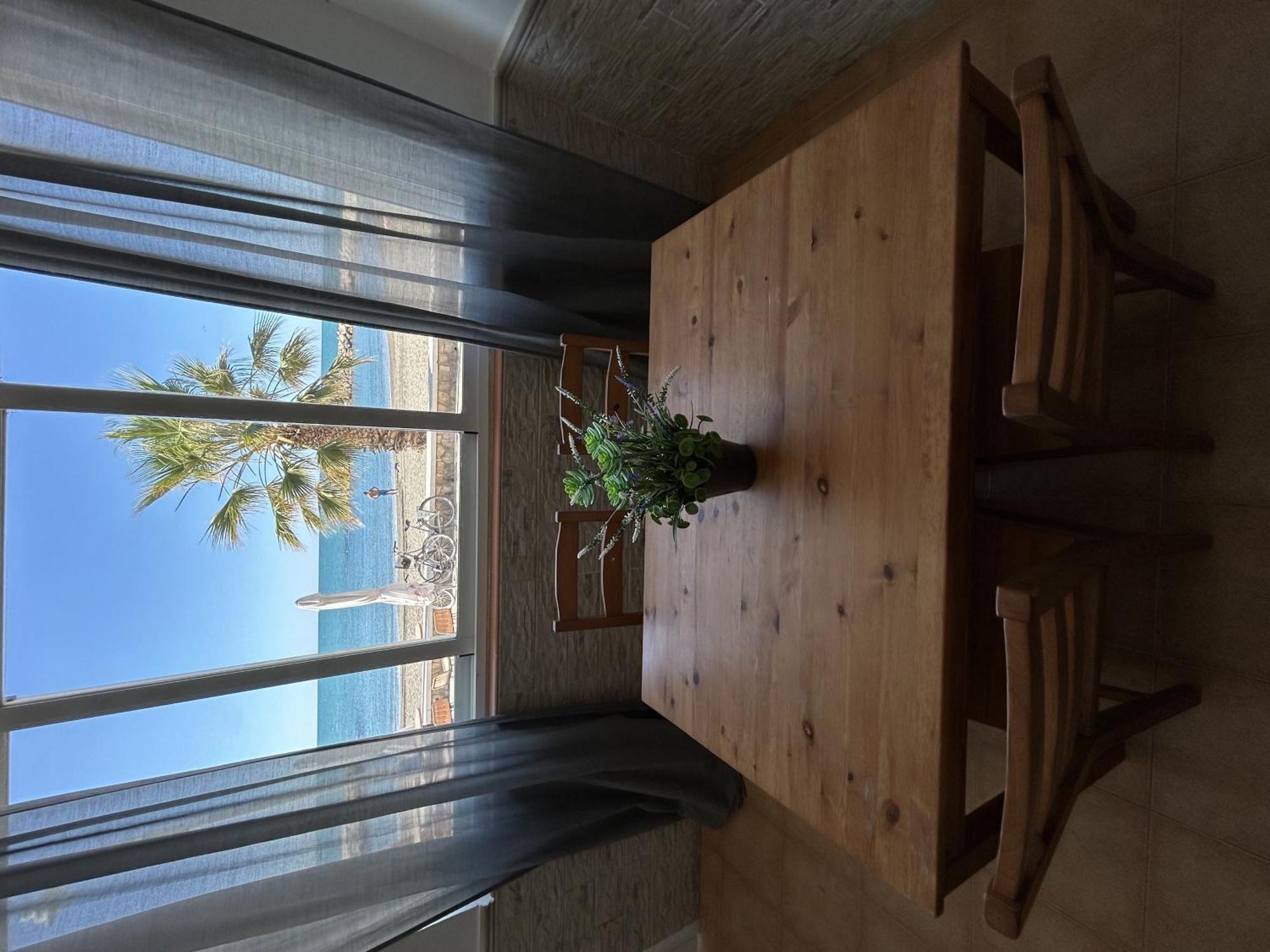 Apartamento Frente Al Mar Pedregalejo Málaga